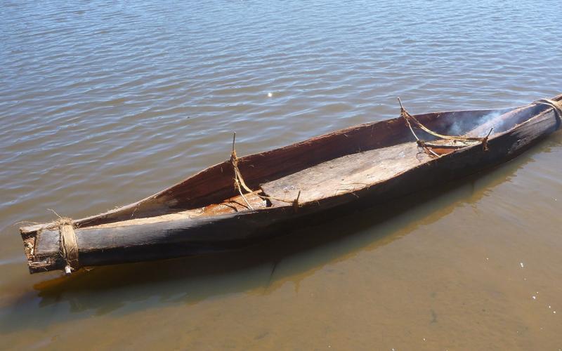 Nawi tied-bark canoe