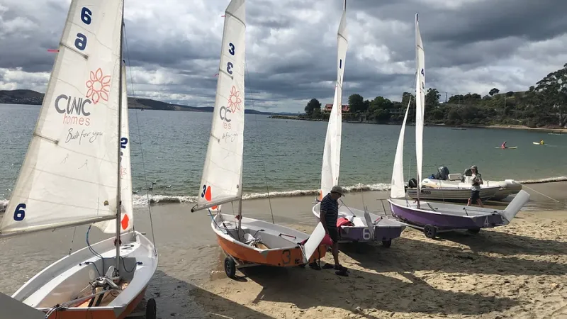 Sandy-bay-regatta