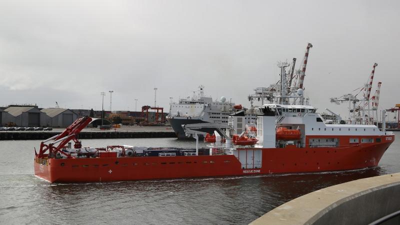 MV Stoker, submarine intervention gear ship.