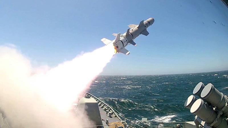 Harpoon firing onboard HMAS Perth.